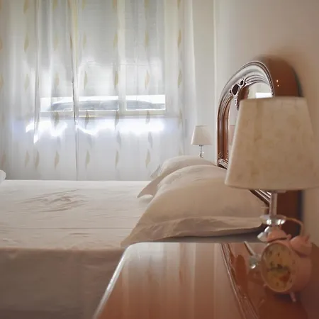 Nelly's House Авола