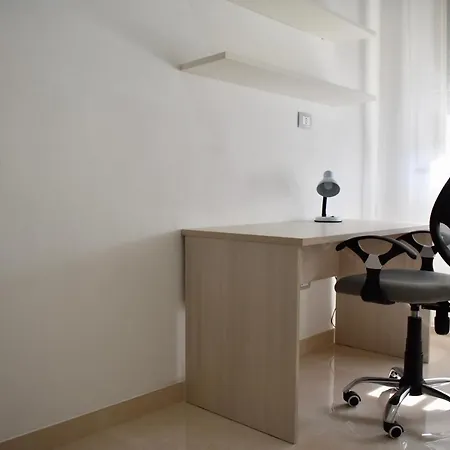 Nelly's House Авола